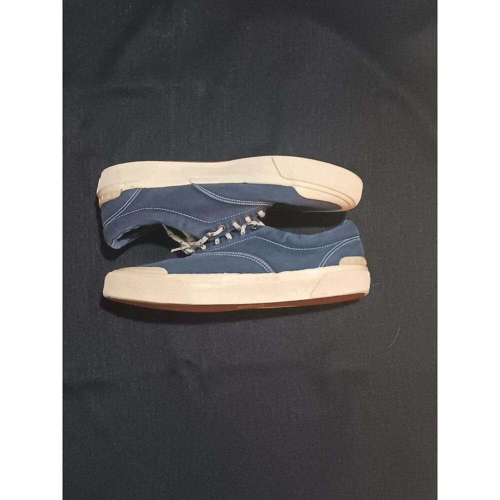Vintage Tommy Hilfiger shoes